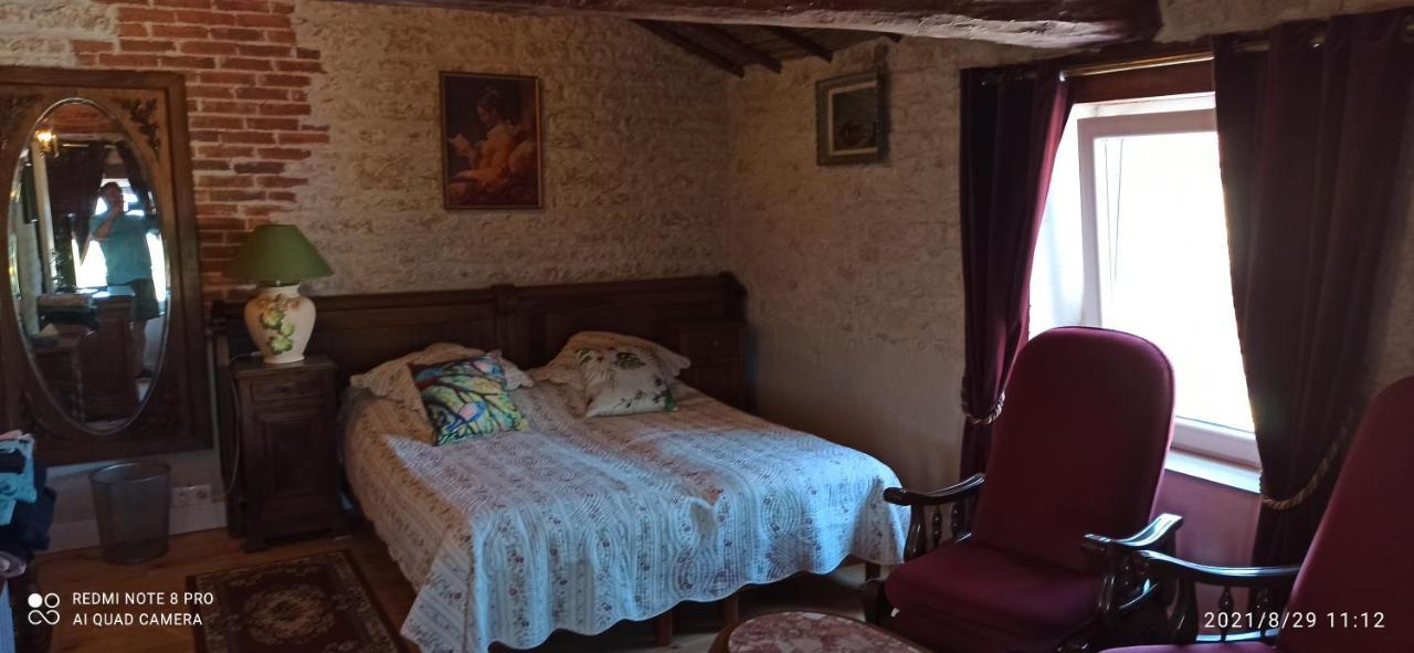 Chez Marek Et Urszula Bed & Breakfast Le Langon Exterior photo